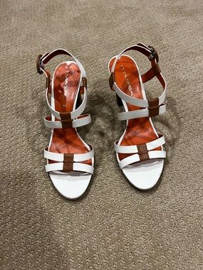 Via Spiga leather White and Brown Strappy Women's Sandals 8.5